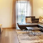 Luxurioeses, 2-zimmer-apartment 55 Qm Bis 3 Personen 3*