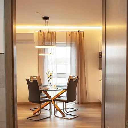 מלון דירות Luxurioese, 1-2-Zimmer-Apartments 30-55 Qm 3*