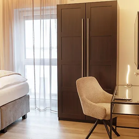 מלון דירות Luxurioese, 1-2-Zimmer-Apartments 30-55 Qm 3*