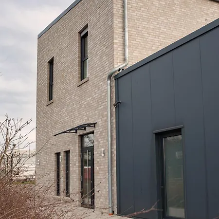 Luxurioese, 1-2-Zimmer-Apartments 30-55 Qm 3*