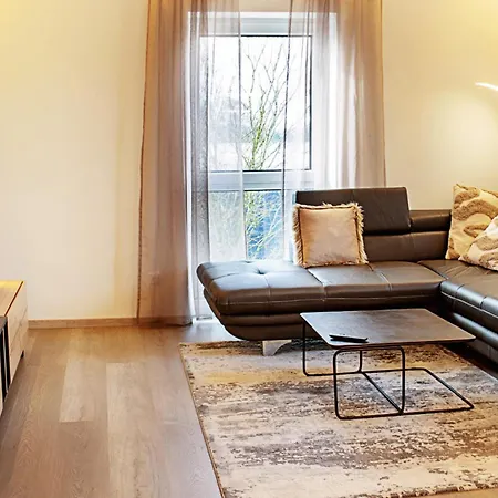 Luxurioese, 1-2-Zimmer-Apartments 30-55 Qm 3*